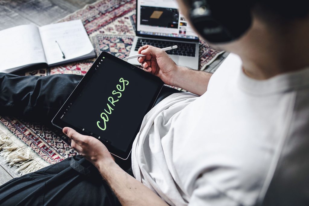 How to Choose the Right Online Course